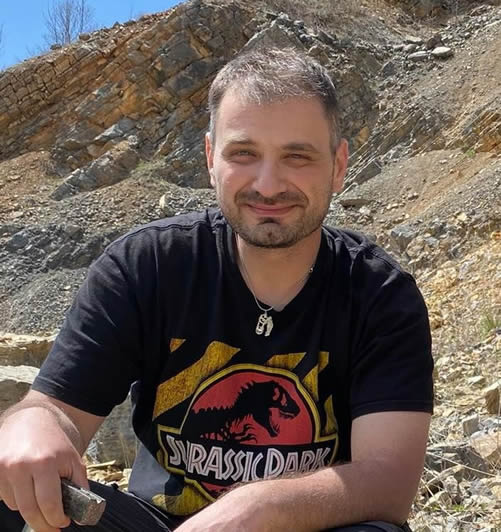 Владимир Николов